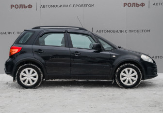 Подержанный автомобиль Suzuki SX4 Hatchback 2012 года (4 фото)