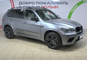 Подержанный автомобиль BMW X5 2009 года (3 фото)