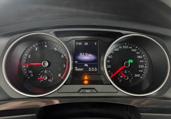 Подержанный автомобиль Volkswagen Tiguan 2021 года (13 фото)