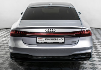 Подержанный автомобиль Audi A7 2018 года (6 фото)