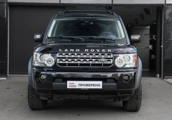 Подержанный автомобиль Land Rover Discovery 2013 года (2 фото)