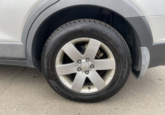 Подержанный автомобиль Chevrolet Captiva 2012 года (13 фото)