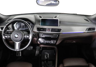 Подержанный автомобиль BMW X2 2020 года (10 фото)