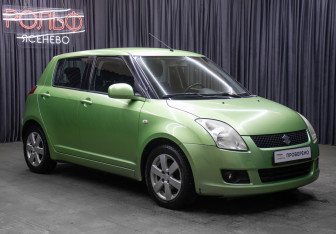 Подержанный автомобиль Suzuki Swift Hatchback 2009 года (3 фото)