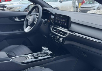 Новый Kia K3 Sedan 2025 (11 фото)