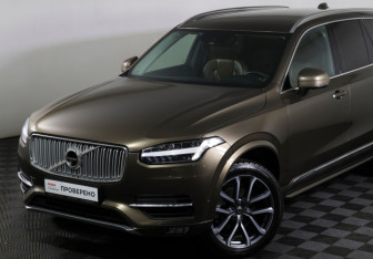 Подержанный автомобиль Volvo XC90 2018 года (24 фото)