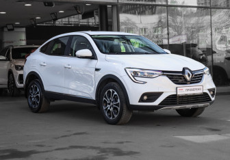 Подержанный автомобиль Renault Arkana 2021 года (3 фото)