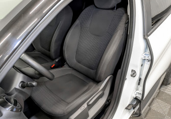 Подержанный автомобиль Renault Kaptur 2018 года (20 фото)