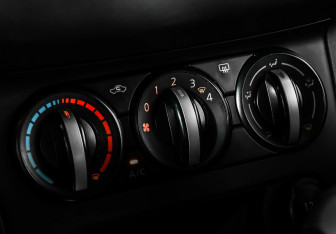 Подержанный автомобиль Nissan Qashqai 2012 года (11 фото)