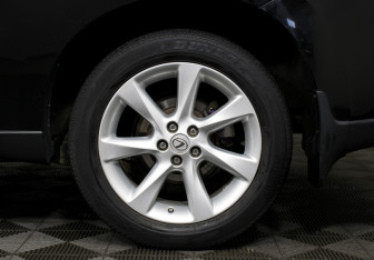 Подержанный автомобиль Lexus RX 2011 года (44 фото)