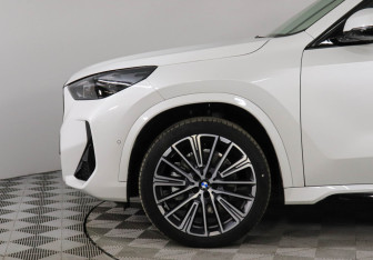 Новый BMW X1 2025 (8 фото)