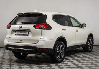 Подержанный автомобиль Nissan X-Trail 2019 года (5 фото)