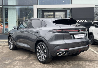 Подержанный автомобиль Changan UNI-K 2024 года (7 фото)