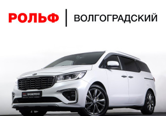 Подержанный автомобиль Kia Carnival 2020 года (28 фото)