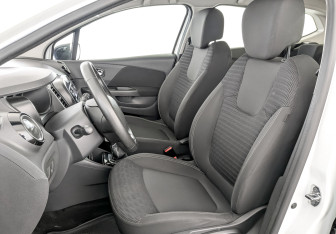 Подержанный автомобиль Renault Kaptur 2019 года (20 фото)