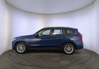 Подержанный автомобиль BMW X3 2020 года (8 фото)