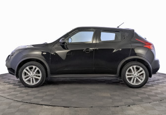 Подержанный автомобиль Nissan Juke 2014 года (8 фото)