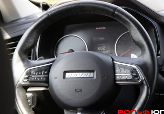 Подержанный автомобиль Haval F7 2020 года (13 фото)
