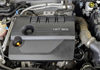 Подержанный автомобиль Omoda C5 2023 года (9 фото)