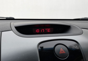 Подержанный автомобиль Kia Cerato Sedan 2012 года (15 фото)