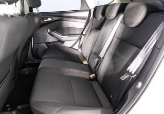 Подержанный автомобиль Ford Focus Hatchback 2019 года (12 фото)