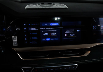 Подержанный автомобиль Geely Monjaro 2023 года (25 фото)