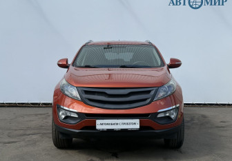 Подержанный автомобиль Kia Sportage 2011 года (2 фото)