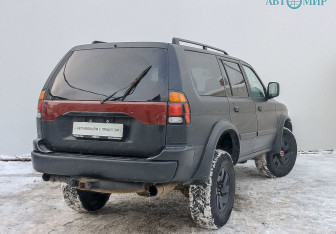 Подержанный автомобиль Mitsubishi Montero Sport 2002 года (5 фото)
