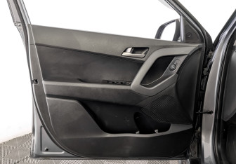 Подержанный автомобиль Hyundai Creta 2018 года (19 фото)