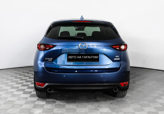 Подержанный автомобиль Mazda CX-5 2017 года (6 фото)