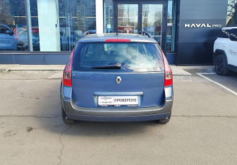 Подержанный автомобиль Renault Megane Wagon 2006 года (6 фото)