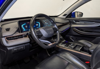 Подержанный автомобиль Exeed LX 2022 года (14 фото)