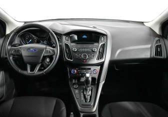 Подержанный автомобиль Ford Focus Wagon 2017 года (8 фото)
