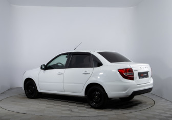Подержанный автомобиль LADA (ВАЗ) Granta Liftback 2023 года (7 фото)