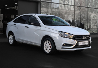 Подержанный автомобиль LADA (ВАЗ) Vesta Sedan 2020 года (3 фото)