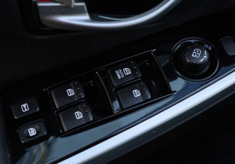 Подержанный автомобиль SsangYong Actyon 2014 года (13 фото)