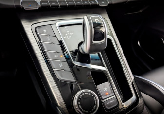 Подержанный автомобиль Geely Atlas Pro 2022 года (26 фото)