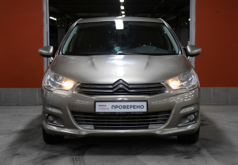 Подержанный автомобиль Citroen C4 Hatchback 2011 года (2 фото)