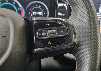 Подержанный автомобиль GAC GS8 2023 года (24 фото)