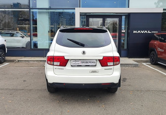 Подержанный автомобиль SsangYong Kyron 2014 года (6 фото)