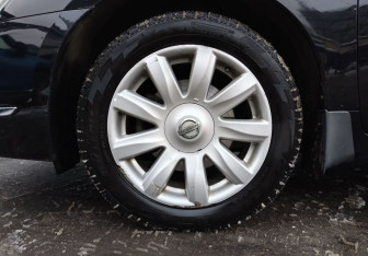 Подержанный автомобиль Nissan Teana 2010 года (9 фото)