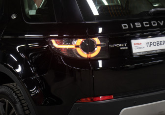 Подержанный автомобиль Land Rover Discovery Sport 2018 года (25 фото)