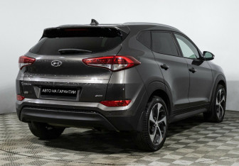 Подержанный автомобиль Hyundai Tucson 2016 года (5 фото)