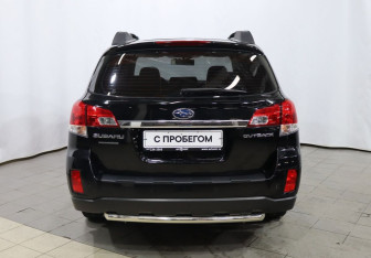Подержанный автомобиль Subaru Outback Wagon 2014 года (5 фото)
