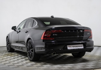 Подержанный автомобиль Volvo S90 2019 года (7 фото)