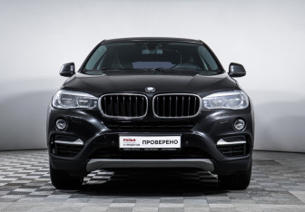Подержанный автомобиль BMW X6 2016 года (2 фото)