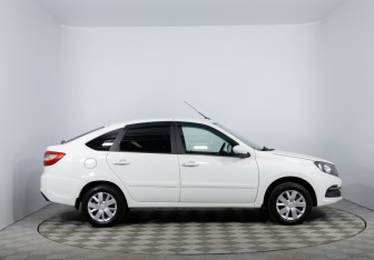 Подержанный автомобиль LADA (ВАЗ) Granta Liftback 2020 года (4 фото)