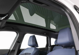 Подержанный автомобиль BMW X3 2025 года (14 фото)