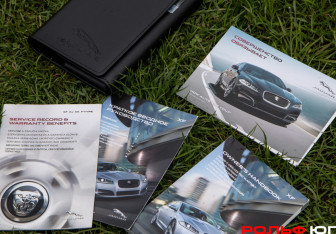 Подержанный автомобиль Jaguar XF Sedan 2014 года (21 фото)