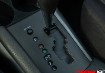 Подержанный автомобиль Toyota RAV4 2009 года (14 фото)